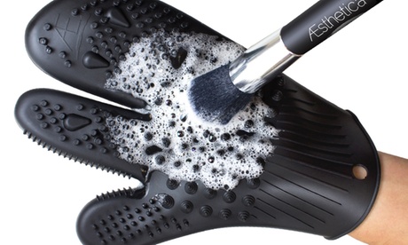 Aesthetica Brush Cleansing Mitt