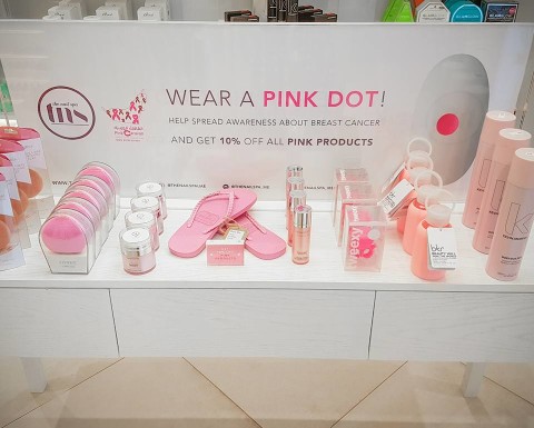 Nail Spa's Wear A Pink Promo