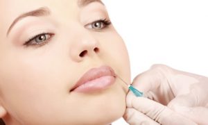 Customers can enhance their natural facial features thanks to a choice of facial injections of dermal filler at this Abu Dhabi-based clinic for AED399.00 at Discount Sales.