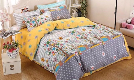 4-Pc Reversible Duvet Cover Set