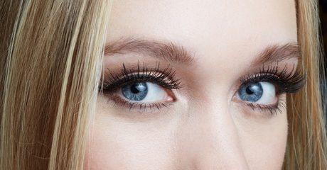 Full Set of Eyelash Extensions