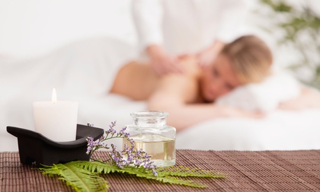 Ladies can indulge in a chosen pamper package with treatments including Moroccan baths