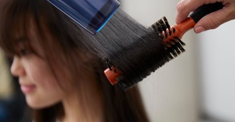 Customers can maintain fresh and classy hairstyles with up to five sessions of wash and blow-dry at this beauty salon for AED49.00 at Discount Sales.