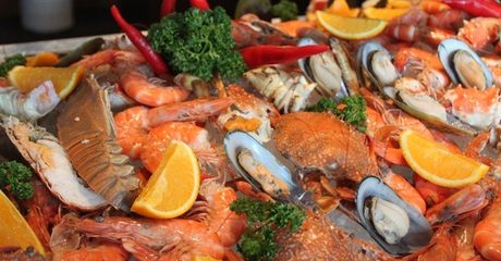 5* Seafood Buffet with Soft Drink