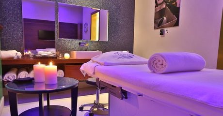 Up to four clients can be pampered with a relaxing spa treatment or personalised facial