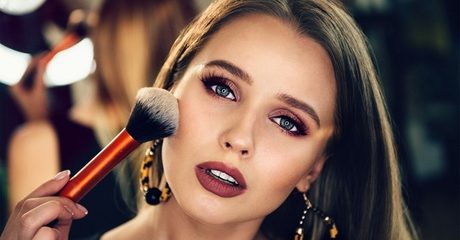 Make-Up Artistry Online Course