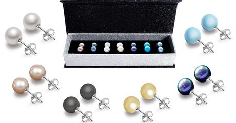 Women's Set of 7 Pearl Earrings
