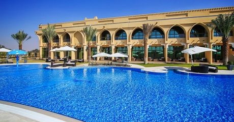 Madinat Zayed: 1- or 2-Night 4* Eid Stay with Breakfast