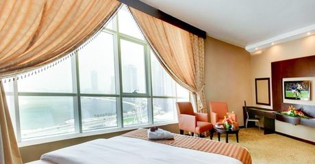 Sharjah: Up to 2-Night 4* Stay