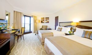 Al Ain: 5* Stay for Two