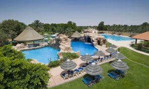 Al Ain: 5* Family Stay with Zoo Tickets