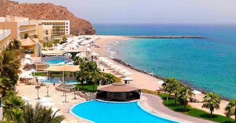 Fujairah: 1-Night 5* Stay for Two with Half or Full Board