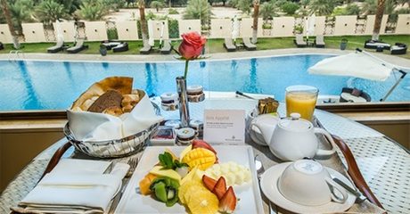 Al Gharbia: 1- or 2-Night 4* Stay with Meals