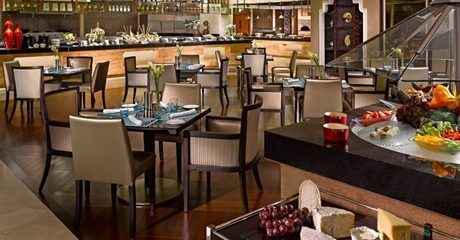 5* Lunch or Dinner with Drinks: Child (AED 49)