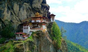 Bhutan: 6-Day Tour with Meals and Sightseeing