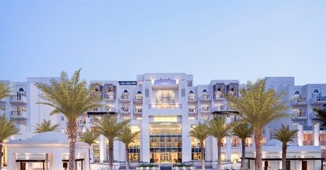 Abu Dhabi: 5* Stay with Theme Park Tickets