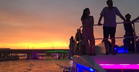 Catamaran Cruise with Buffet: Child (AED 55) or Adult (AED 85)
