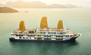 Vietnam: 5-Days Package with Cruise