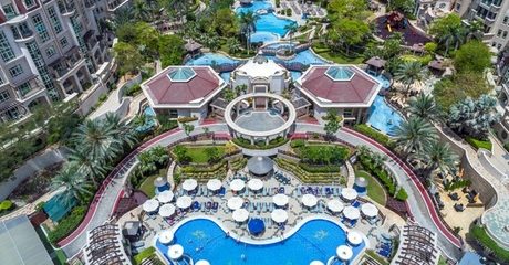 5* Pool Access with Food Credit