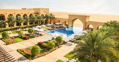 Abu Dhabi: 4* Romantic Stay with Meals
