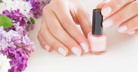 Ga comprehensive nailcare before an application of a coat of regular or gel polish and when in mood