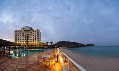 Khor Fakkan: 1-Night 4* Stay with Breakfast