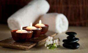 Ladies can unwind during a one-hour full-body spa treatment and pair it with a Moroccan bath or basic mani-pedi for AED75.00 at Discount Sales.