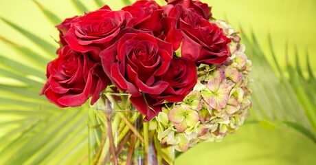 Rose Handheld Bouquet