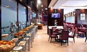 4* Dinner Buffet with Soft Drinks