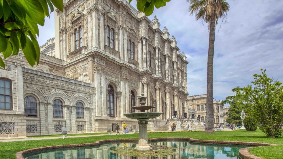 Dolmabahce Palace Skip-the-Line Entry & AudioGuide - Sightseeing and Tours