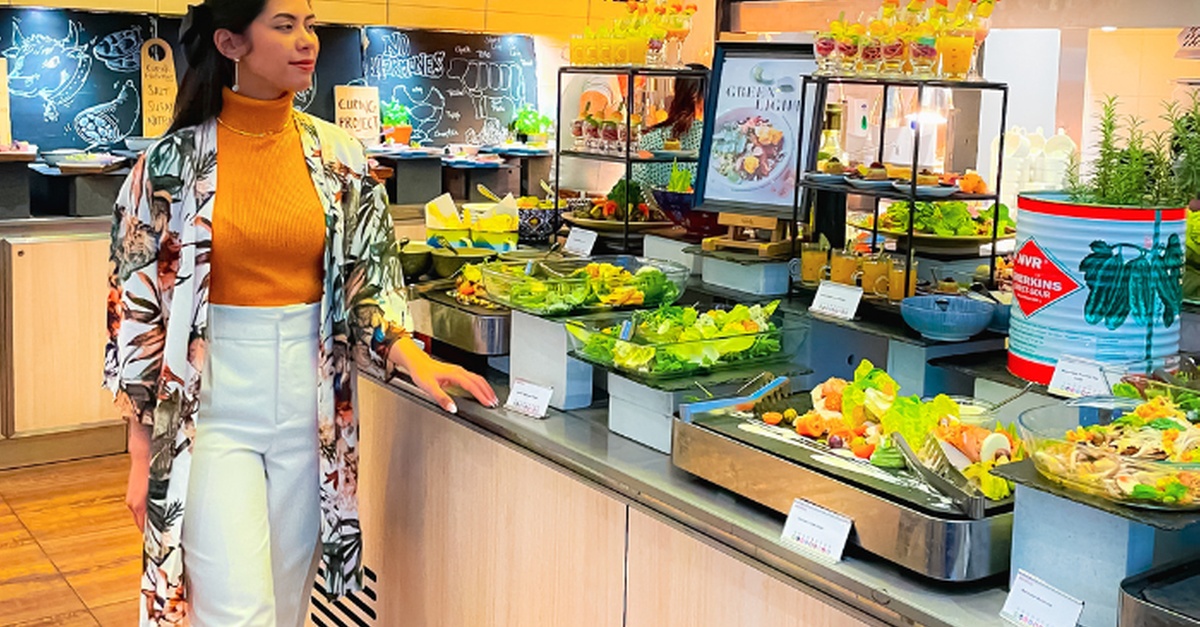 5* Theme Night Buffet W Soft Or House Beverages For 1