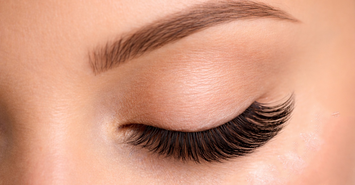 Effortless Glamour With 2d/3d Hybrid Or Russian Mega Volume Lashes Soul Senses Salon- MovenPick JVT Dubai UAE